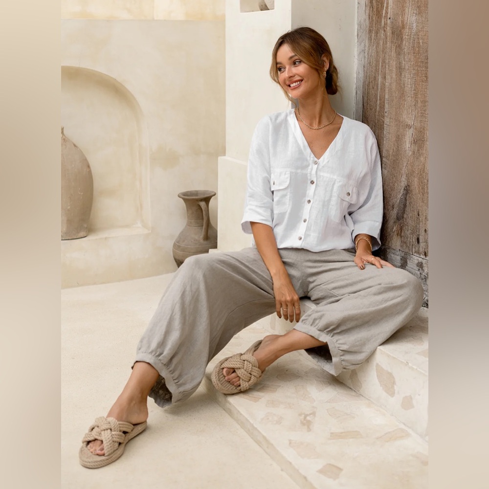 NWT. Nomad The Label Linen Pants in Flax. Size 2